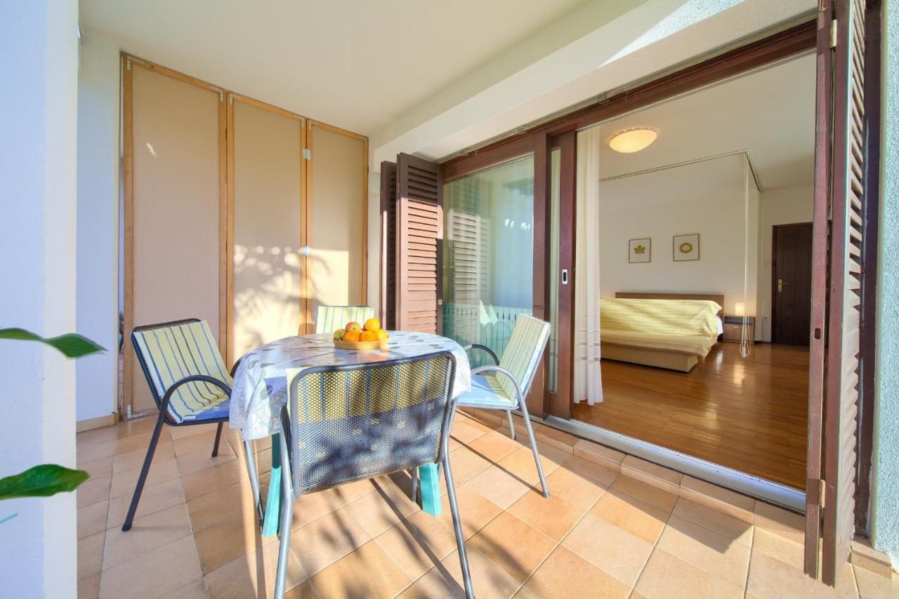 Apartments Meri Нивице Экстерьер фото