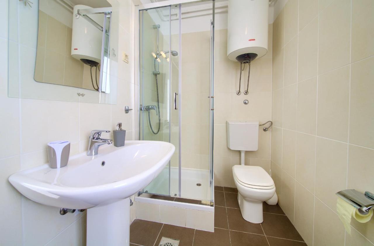 Apartments Meri Нивице Экстерьер фото